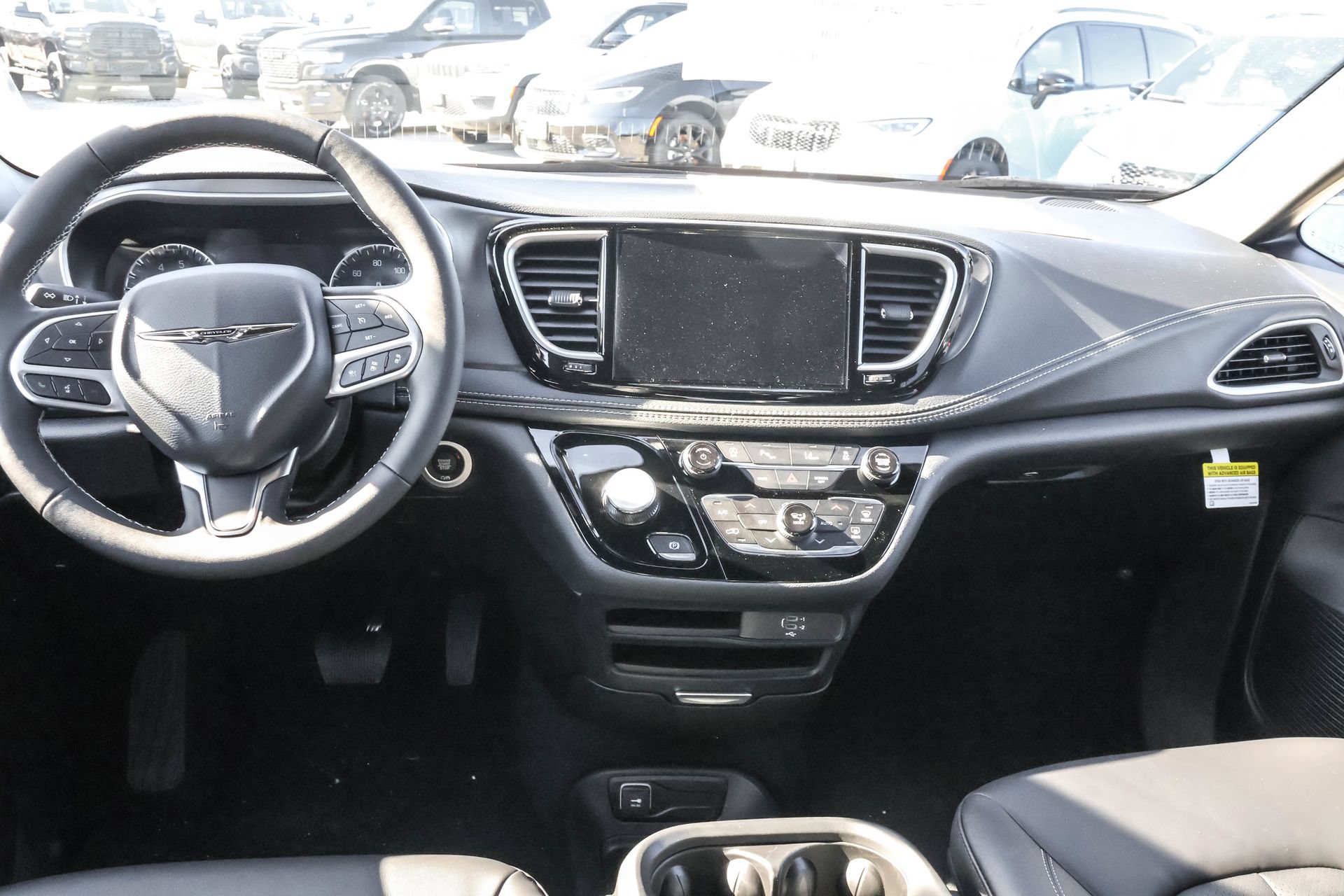 New 2026 Chrysler Pacifica Select FWD image 17