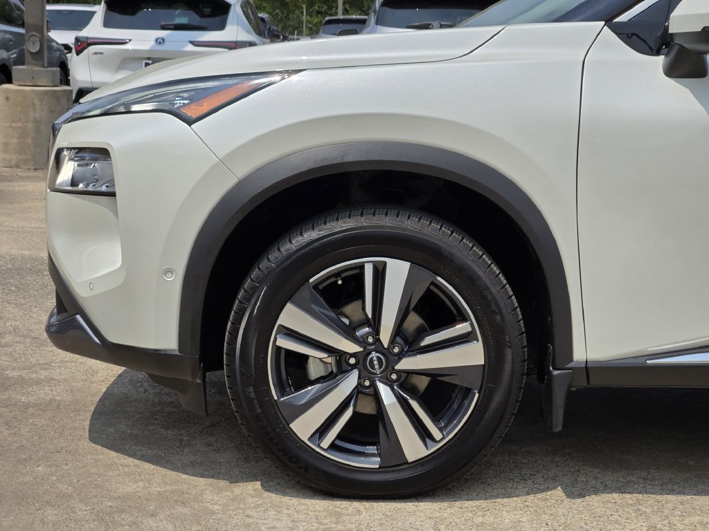 Used 2023 Nissan Rogue SL w/ SL Premium Package FWD image 13
