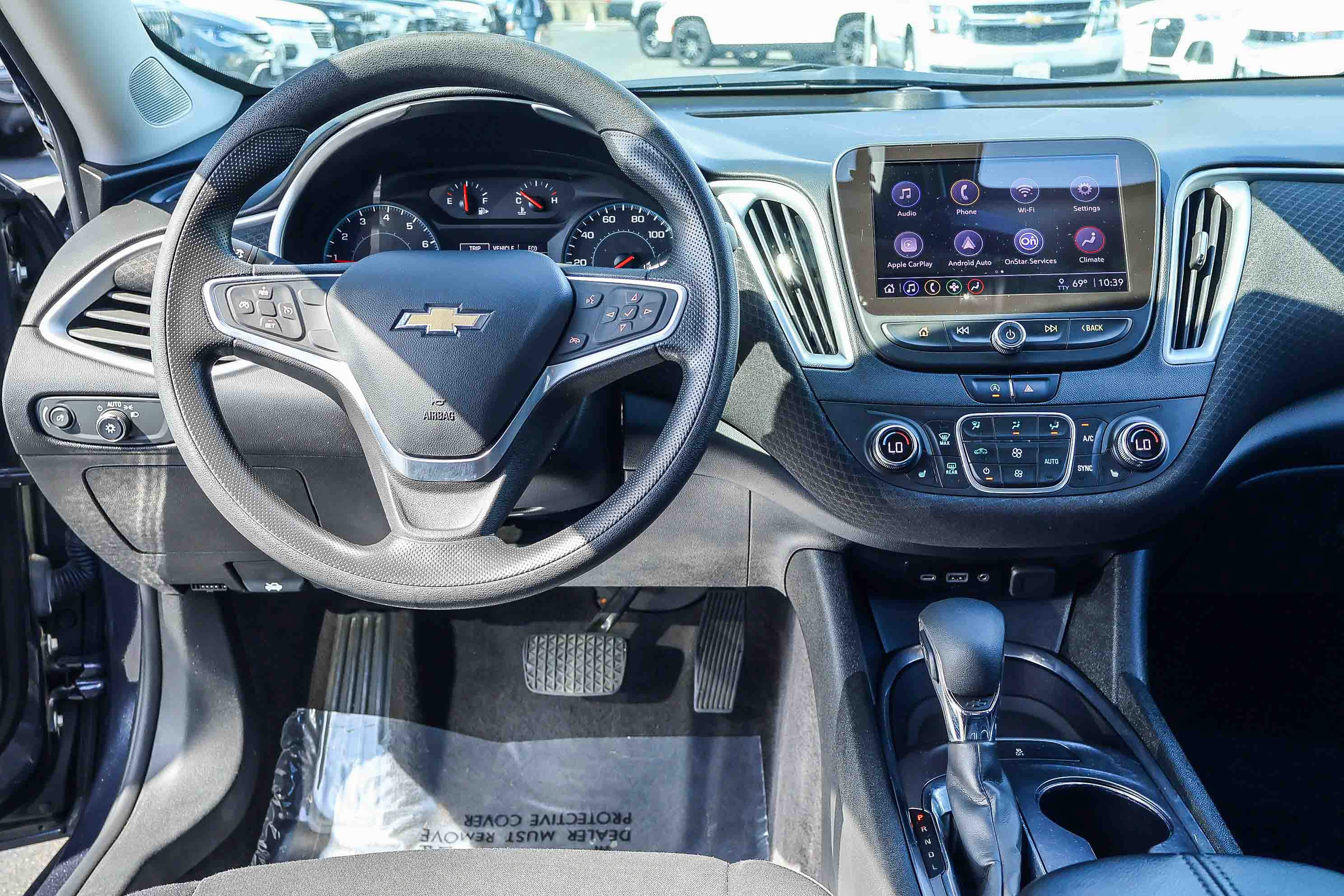 Used 2022 Chevrolet Malibu LT FWD image 3