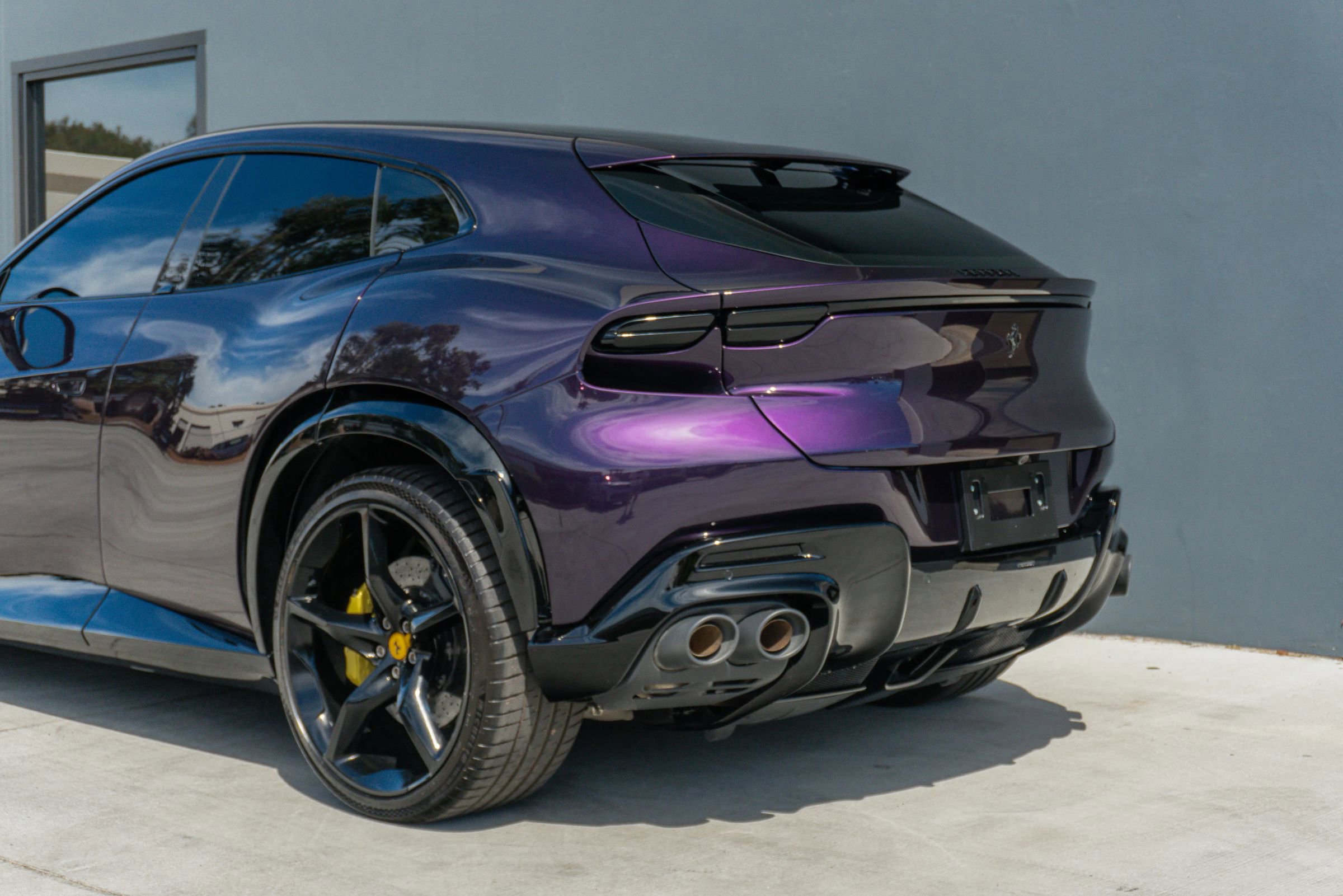 Used 2024 Ferrari Purosangue image 23