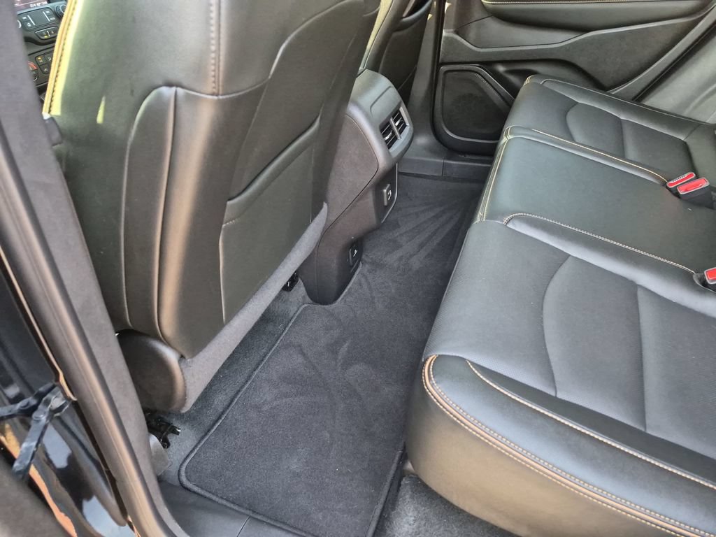 Certified 2024 GMC Terrain AT4 w/ Infotainment Package II AWD/4WD image 38