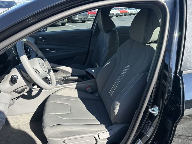 New 2026 Hyundai Elantra Sport w/ Cargo Package image 19