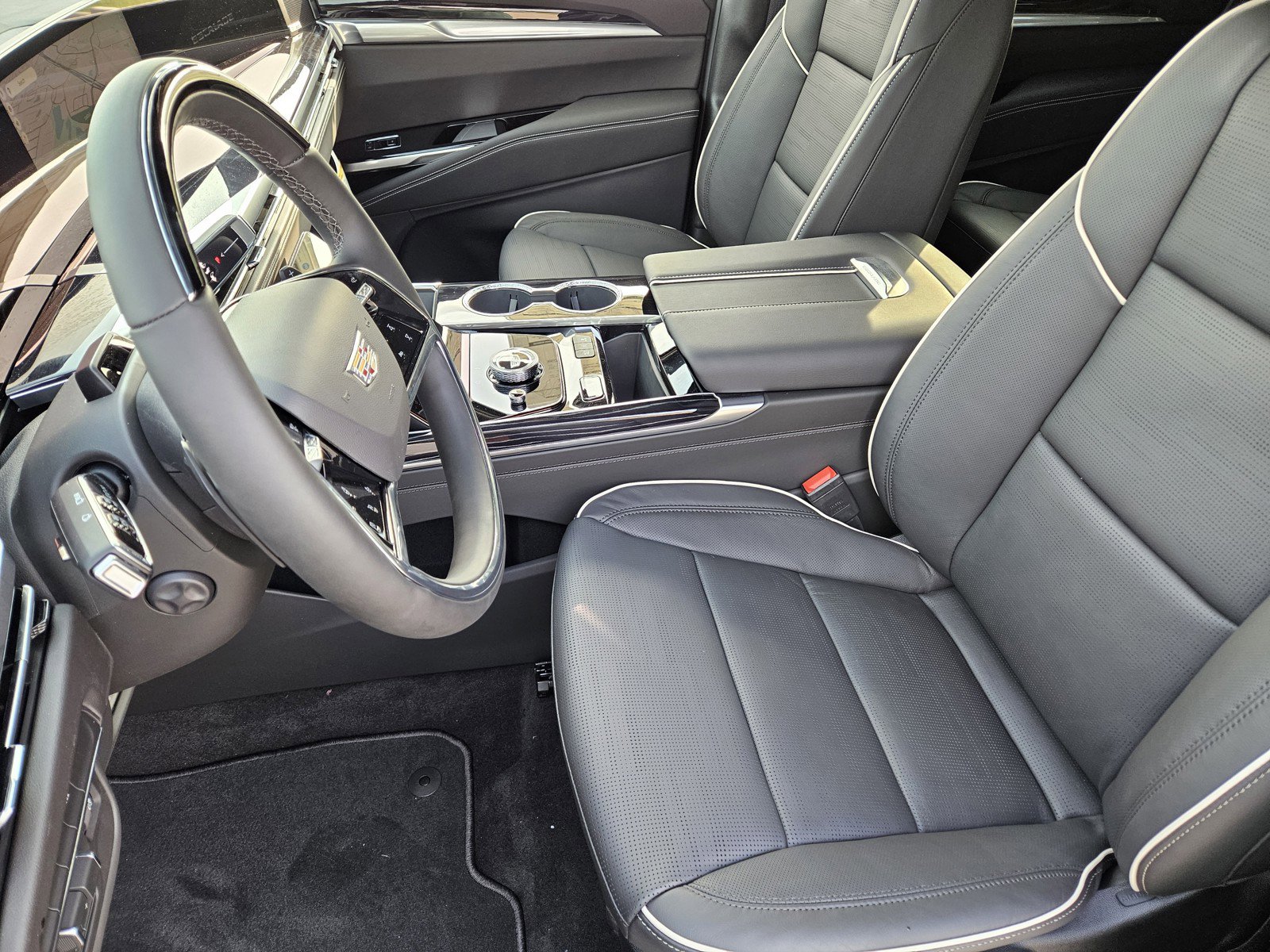 New 2026 Cadillac Escalade ESV Sport w/ LPO, ONYX Package image 9