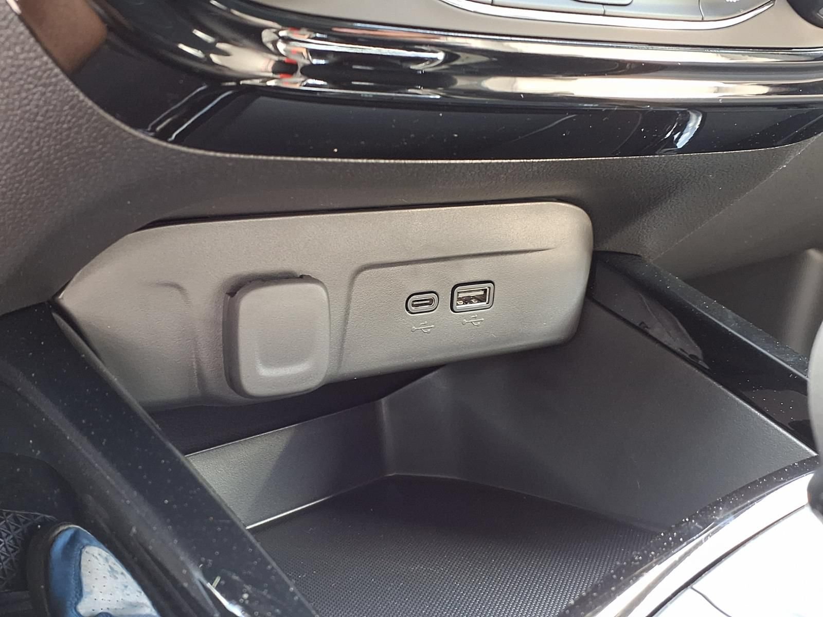 New 2026 Chevrolet Trax RS w/ Driver Confidence Package FWD image 10