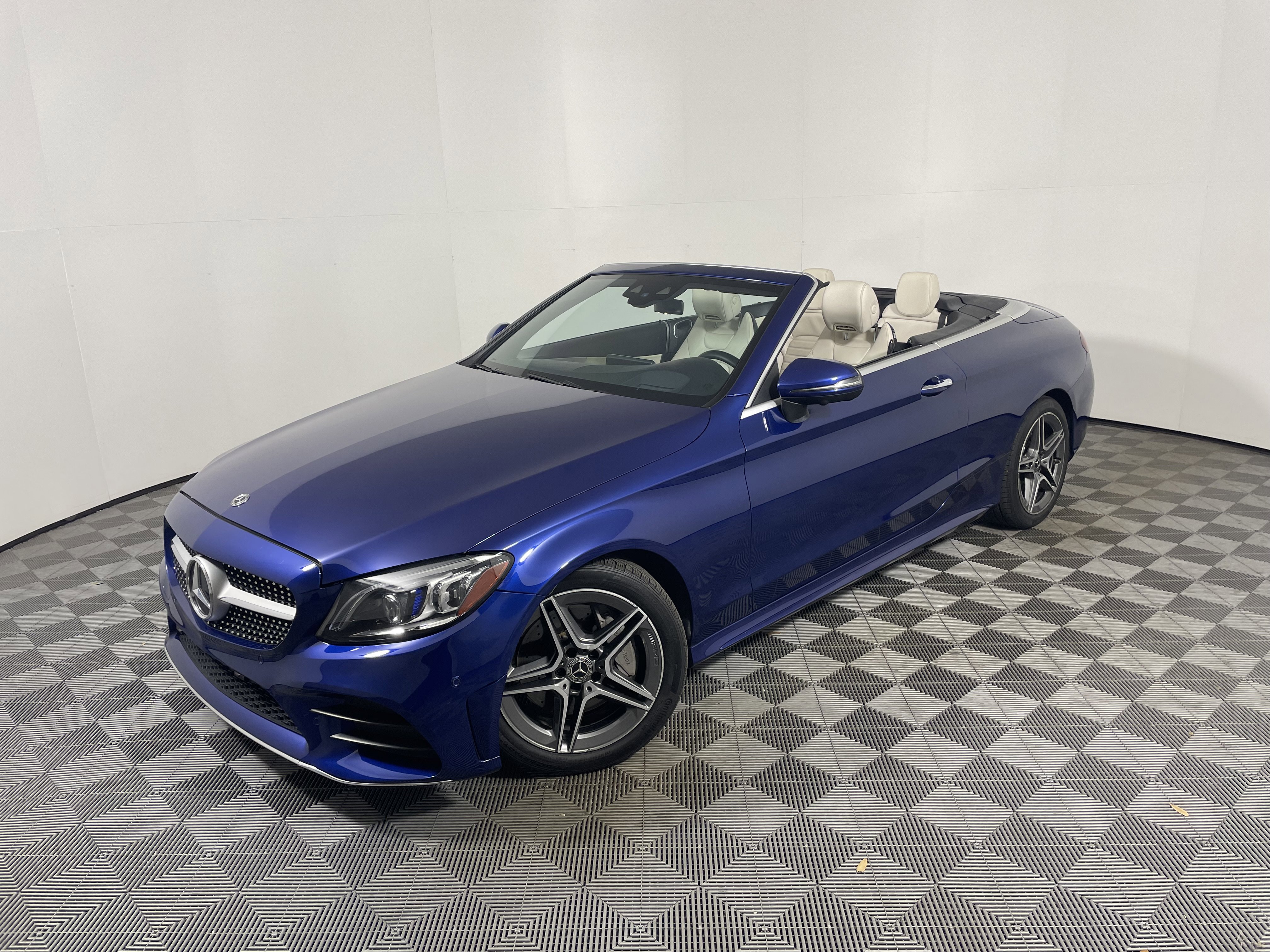 Used 2019 Mercedes-Benz C 300 Cabriolet image 1