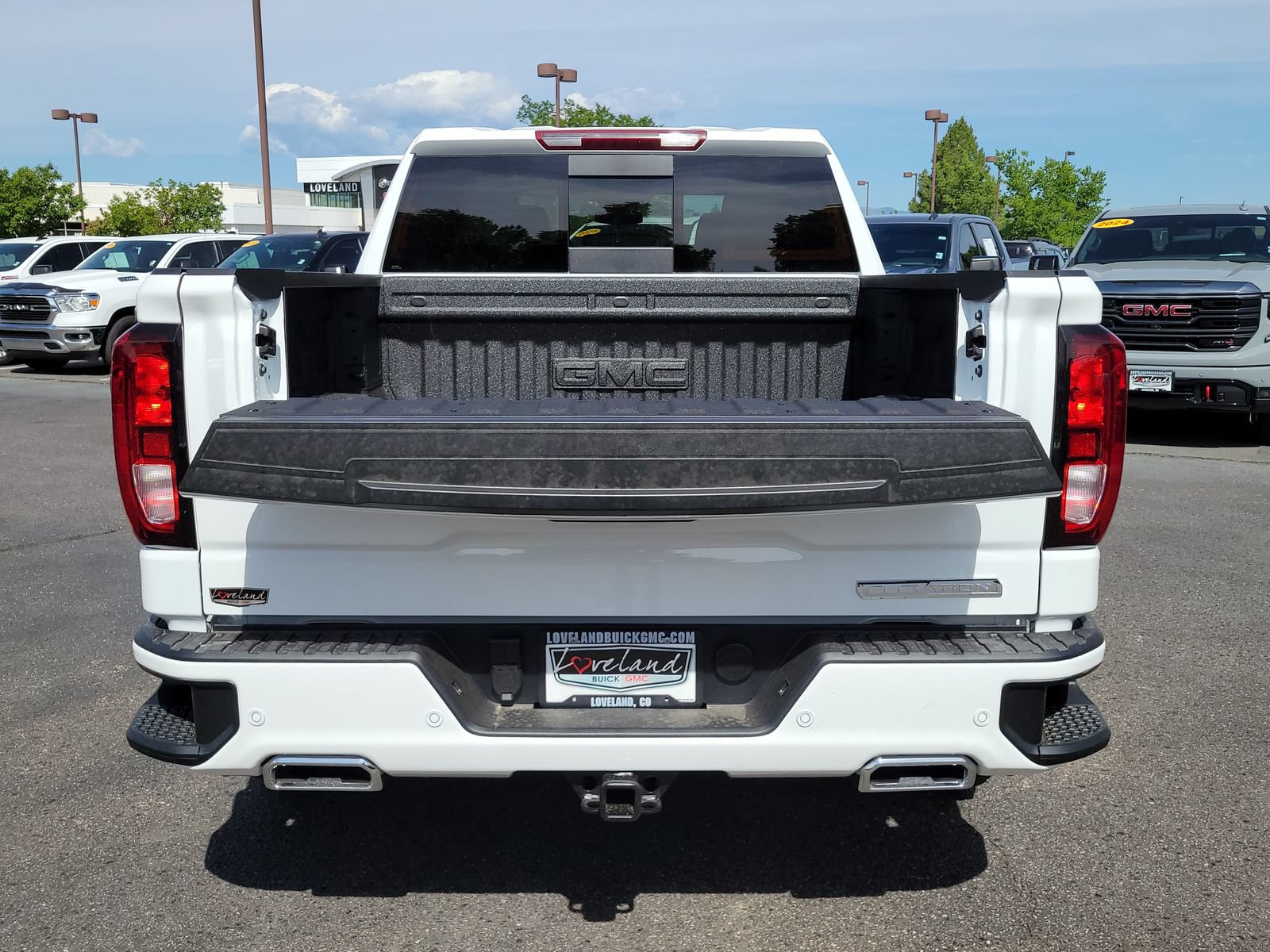 New 2026 GMC Sierra 1500 Elevation w/ Elevation Premium Package AWD/4WD image 10