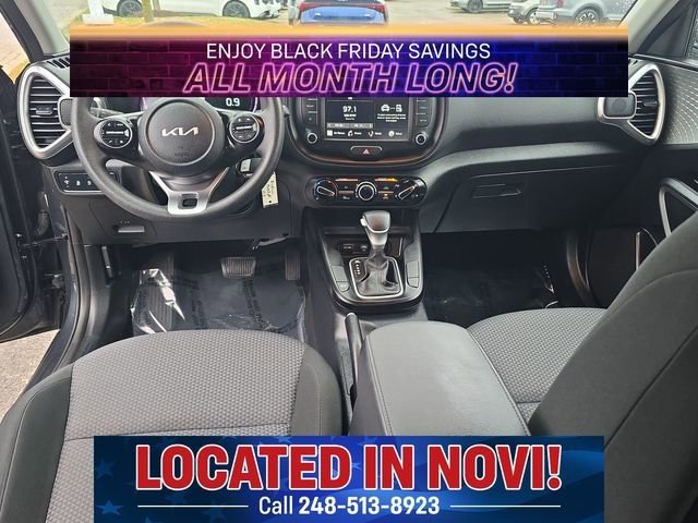 Used 2023 Kia Soul LX w/ LX Technology Package image 13