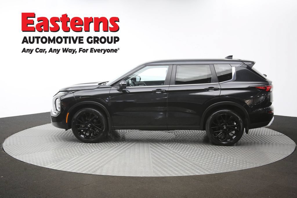 Used 2024 Mitsubishi Outlander SE AWD/4WD image 60