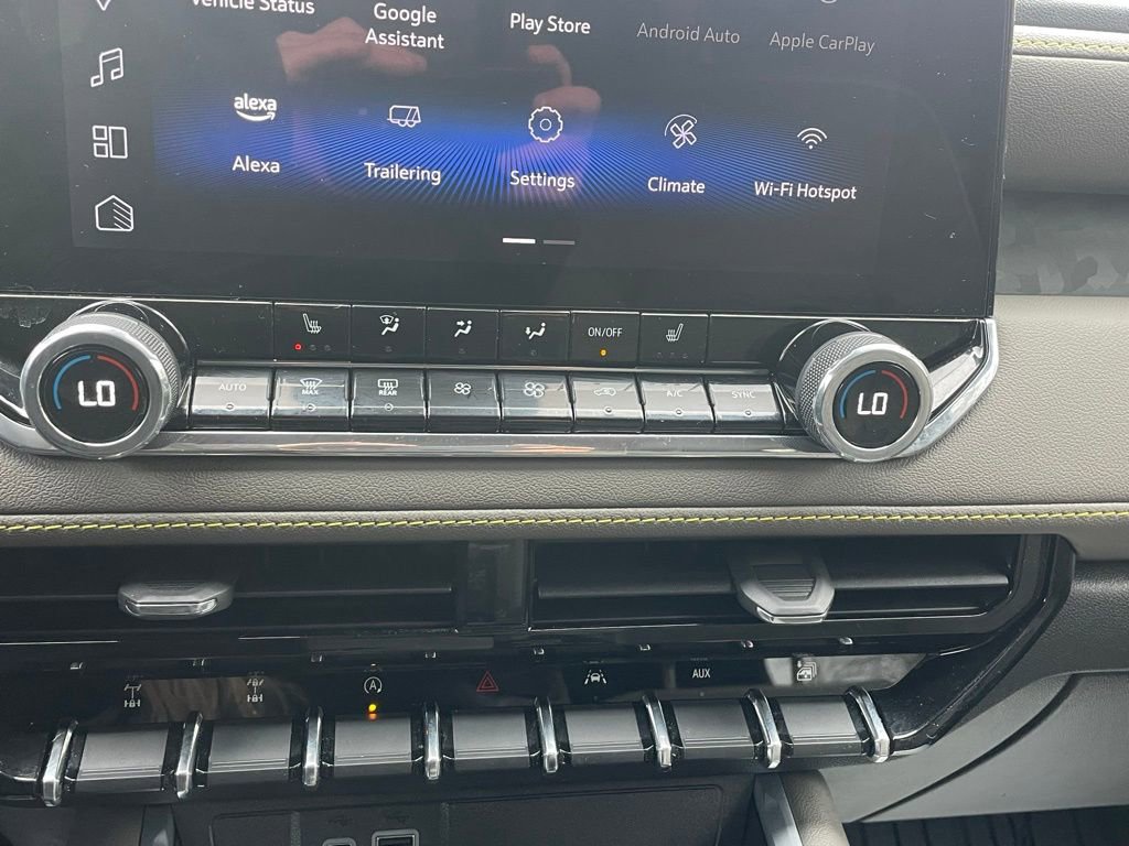 Certified 2024 Chevrolet Colorado ZR2 w/ Safety Package image 40