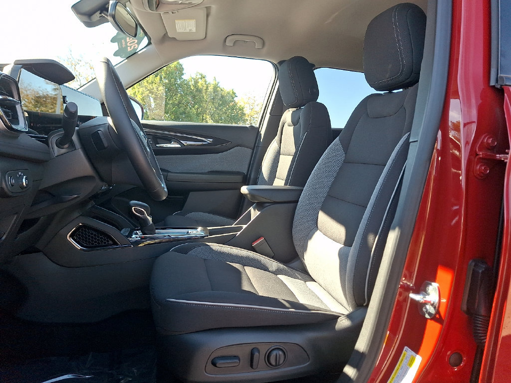 Used 2026 Chevrolet TrailBlazer LT w/ Convenience Package AWD/4WD image 14