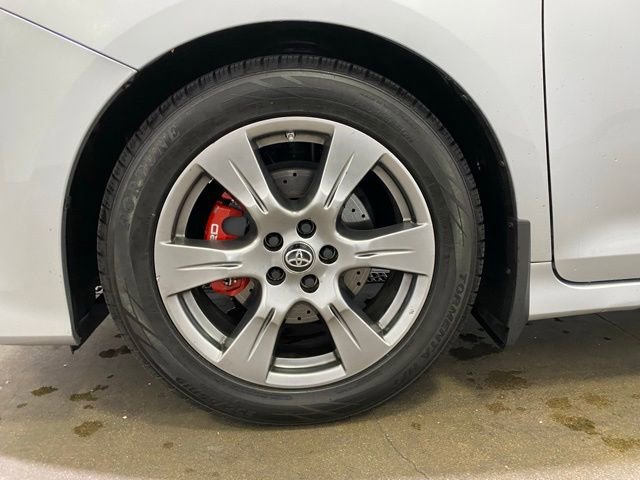 Certified 2019 Toyota Sienna SE Premium image 27