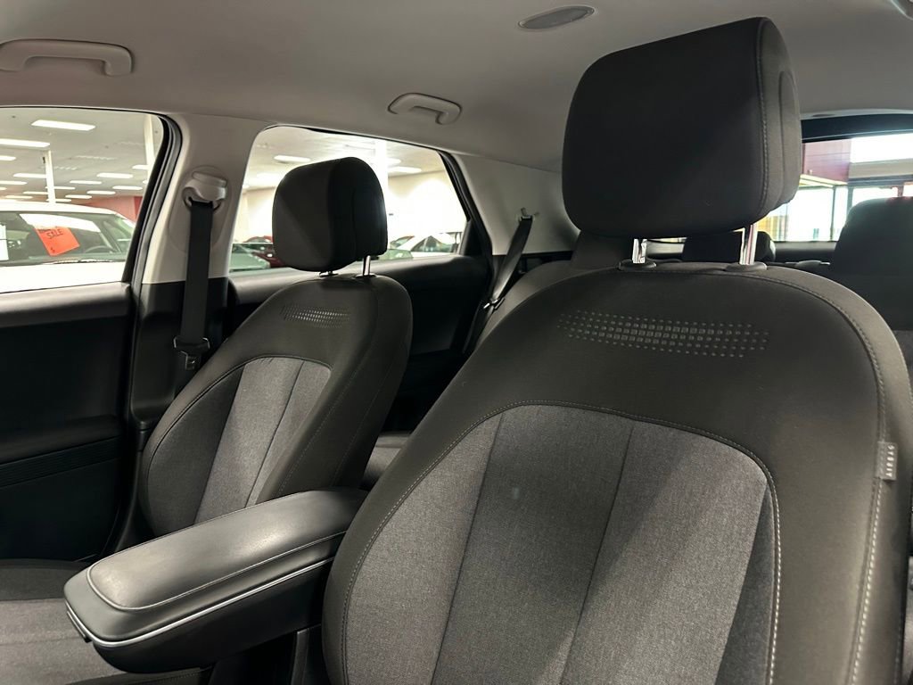 Used 2023 Hyundai Ioniq 5 SE image 16