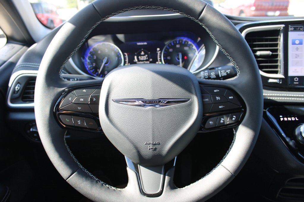 New 2026 Chrysler Pacifica Select w/ S Appearance Package image 13