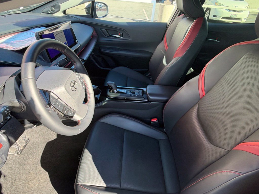 Certified 2024 Toyota Prius Prime Premium w/ Advanced Technology Package FWD image 23