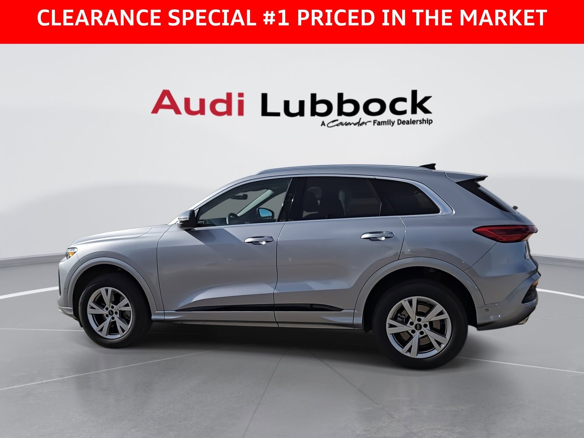 Certified 2025 Audi Q5 Premium w/ Convenience Package image 6