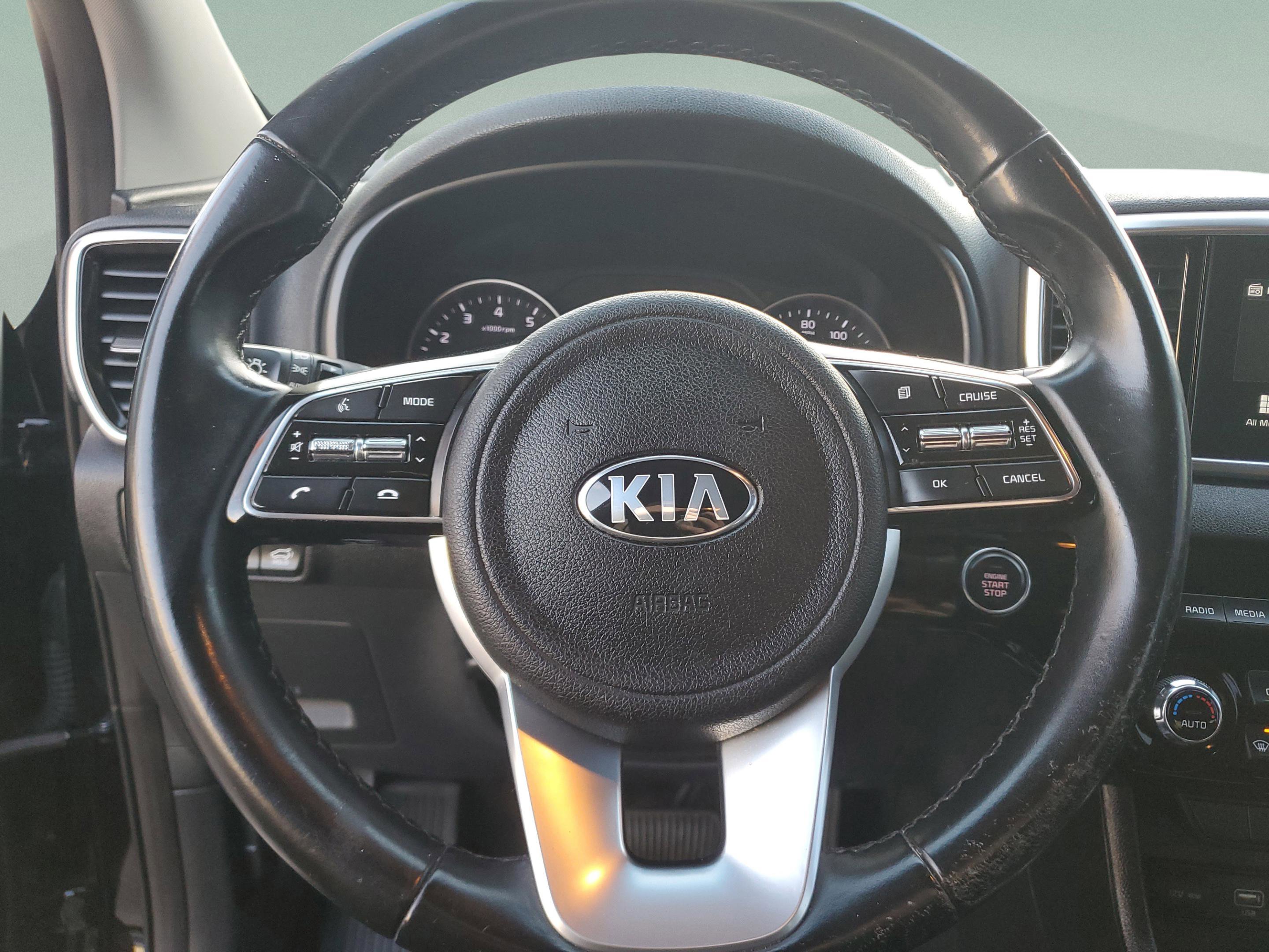 Used 2020 Kia Sportage EX image 18