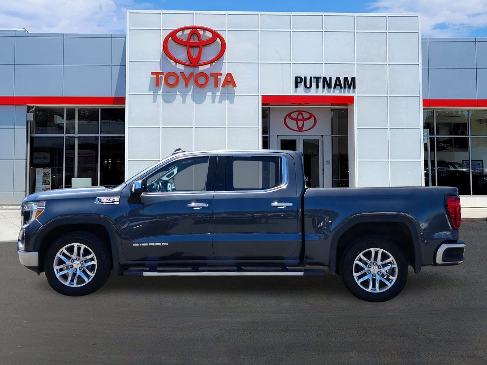 Used 2020 GMC Sierra 1500 SLT w/ SLT Premium Plus Package RWD image 7
