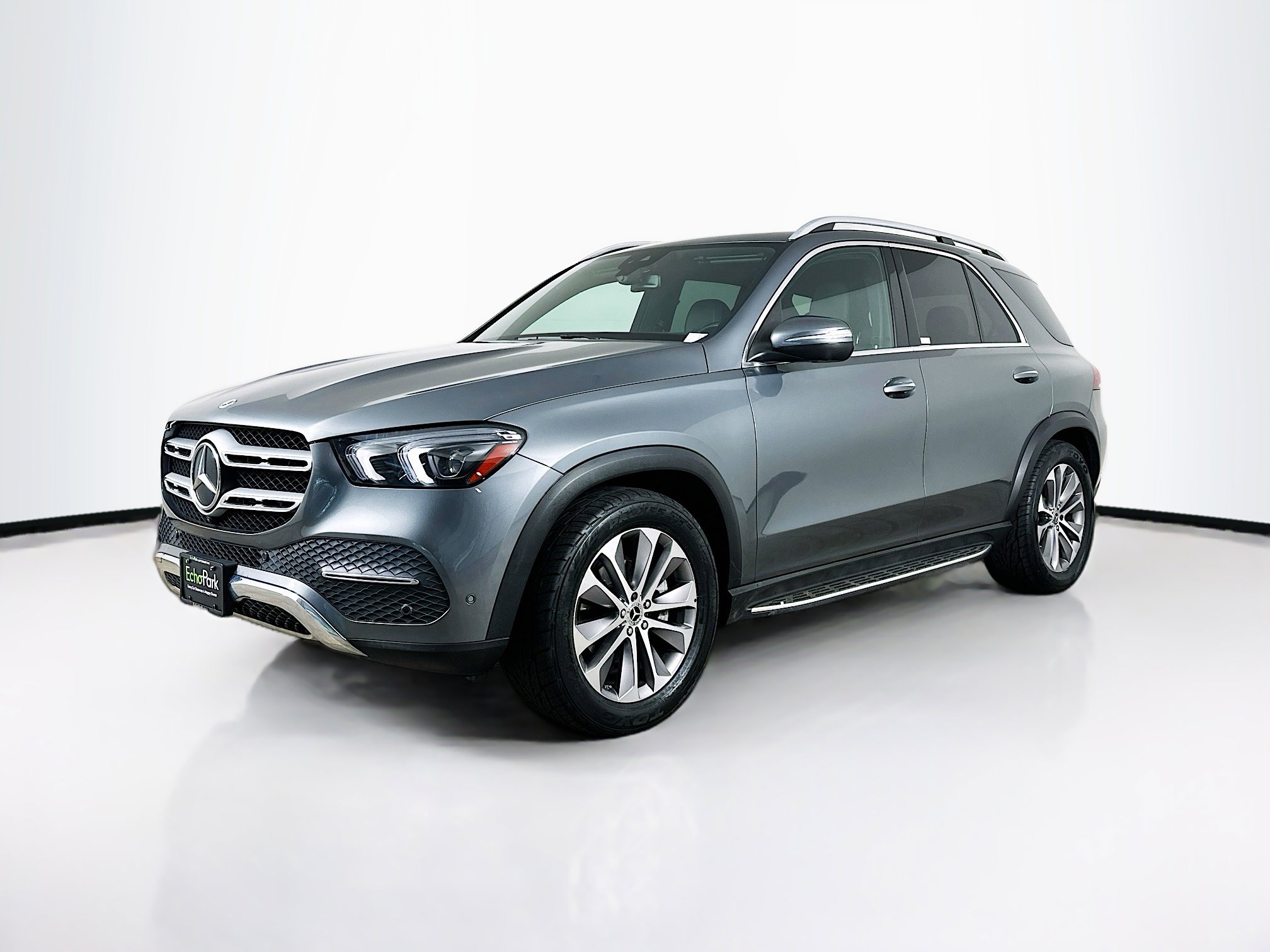Used 2022 Mercedes-Benz GLE 350 4MATIC w/ Premium Package image 3