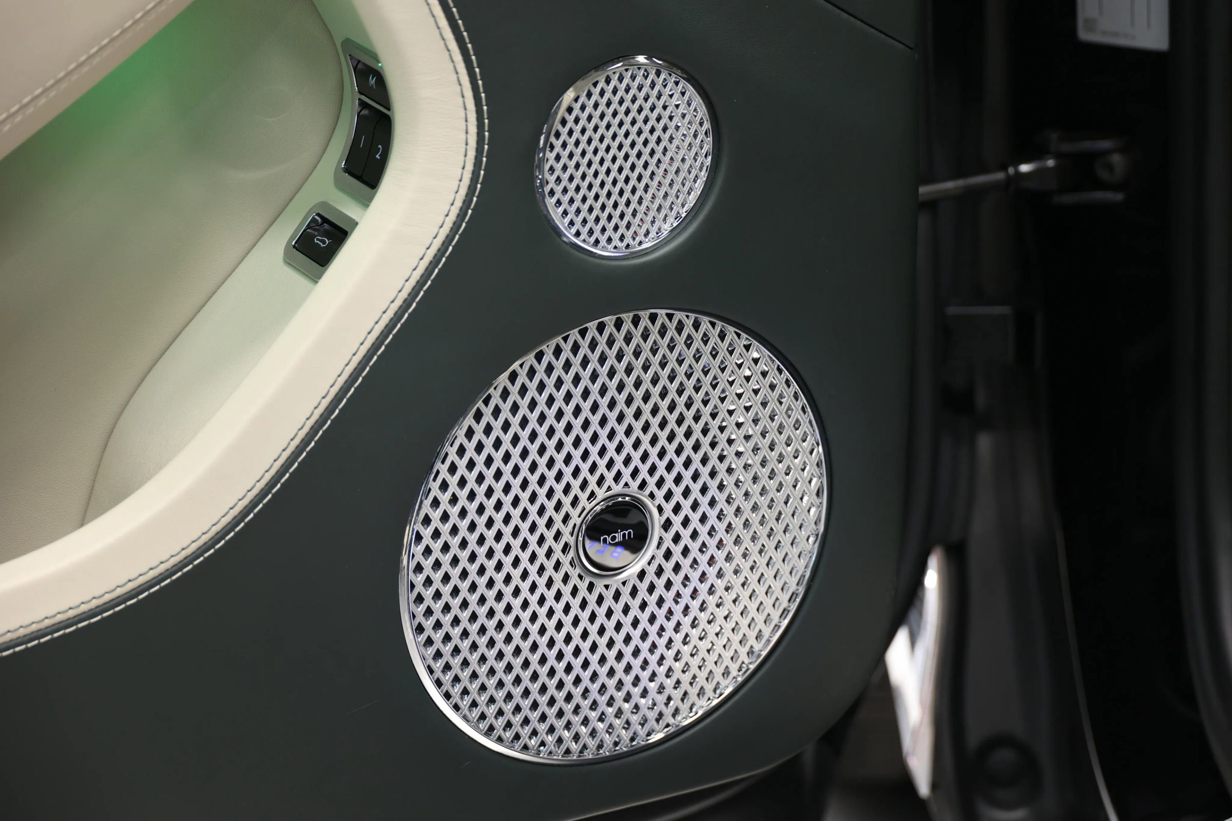 Used 2021 Bentley Continental GT image 12