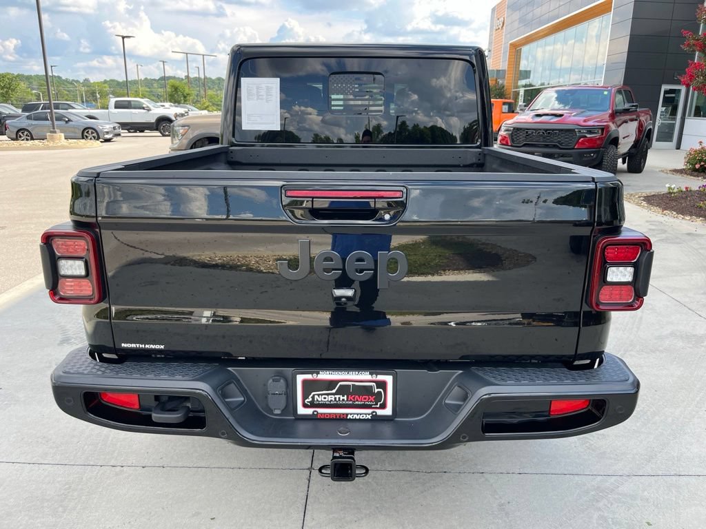 Used 2022 Jeep Gladiator Overland AWD/4WD image 18