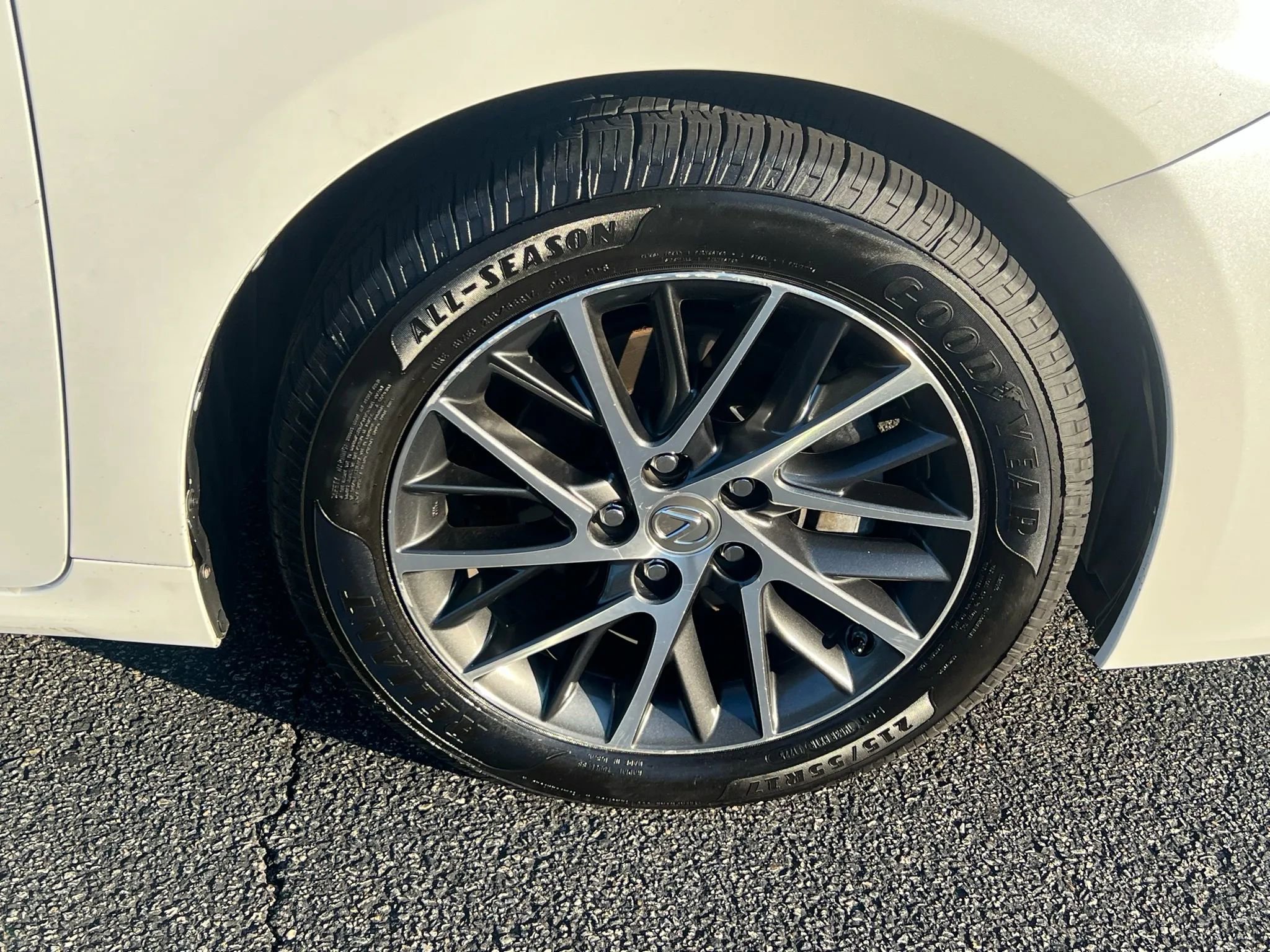 Used 2017 Lexus ES 350 image 43