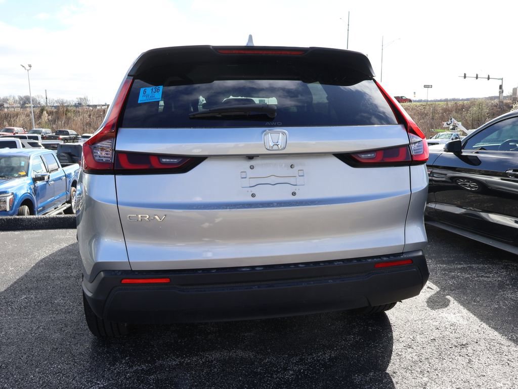 Used 2025 Honda CR-V LX image 9