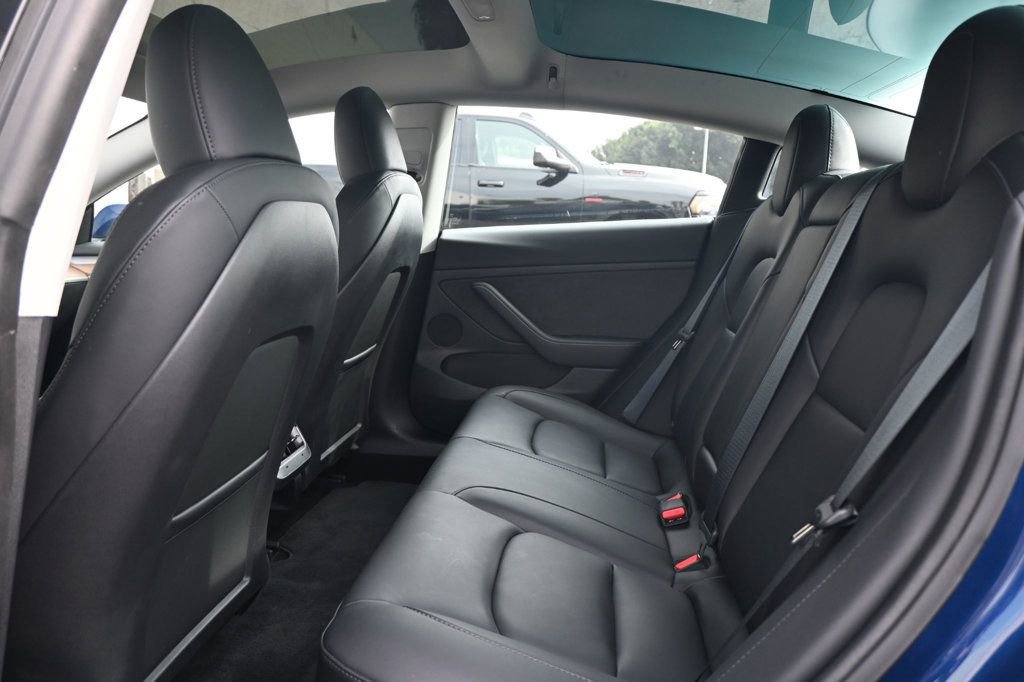 Used 2023 Tesla Model 3 Standard Range image 13