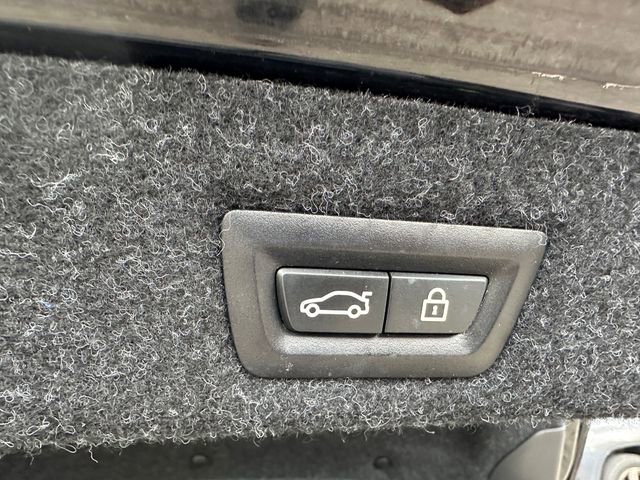 Used 2018 BMW 530i xDrive image 10