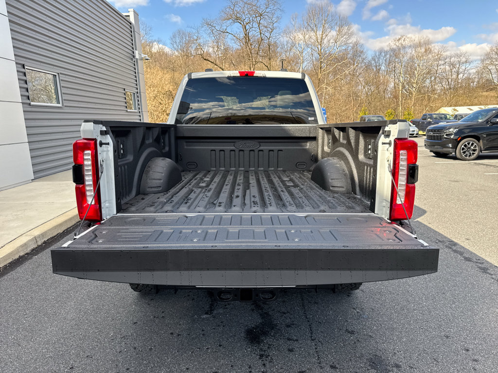 New 2026 Ford F250 XLT w/ XLT Premium Package AWD/4WD image 6