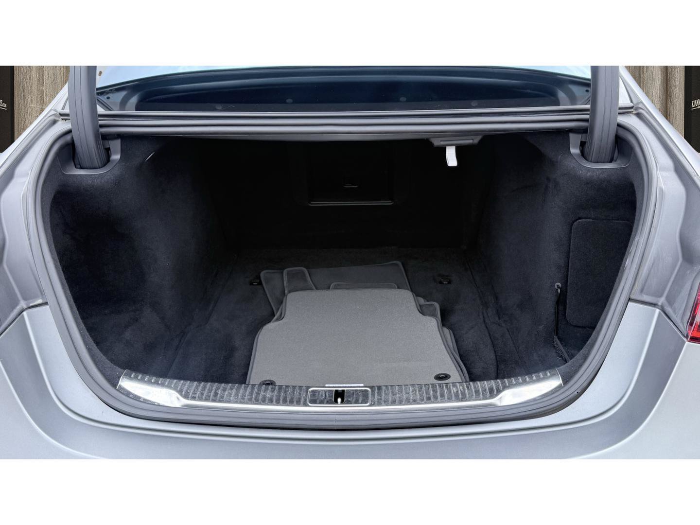 Used 2023 Mercedes-Benz S 500 4MATIC w/ AMG Line image 12