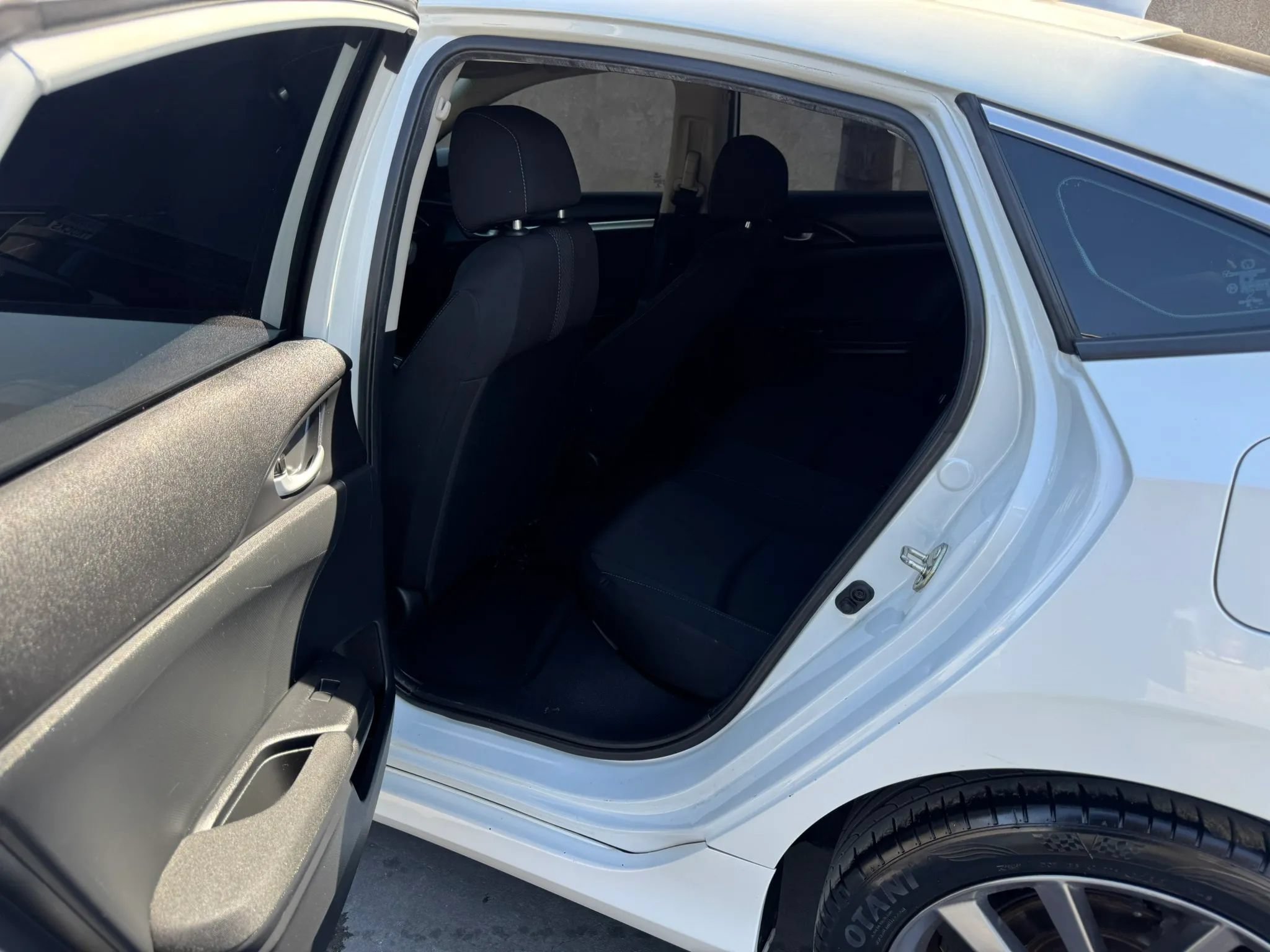 Used 2019 Honda Civic EX image 10
