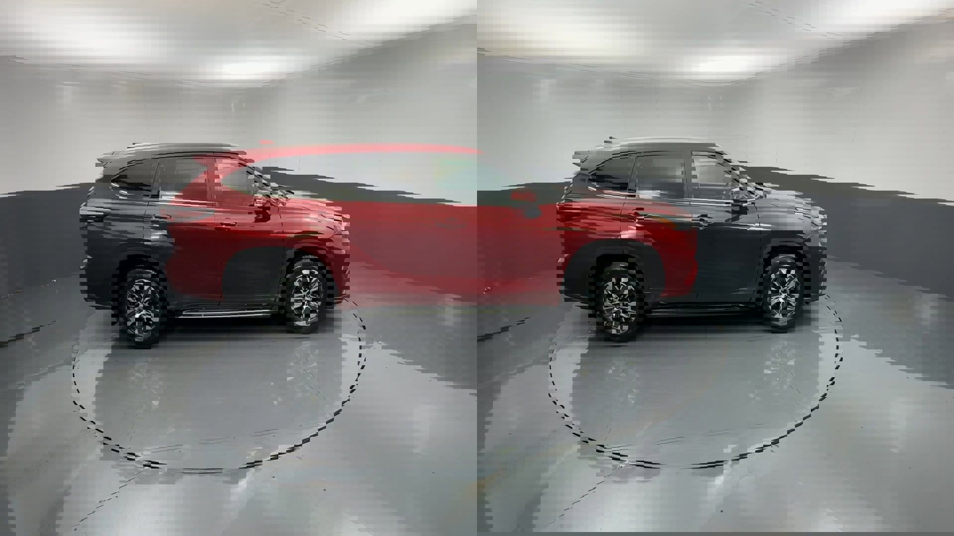 Used 2024 Toyota Highlander XLE image 43