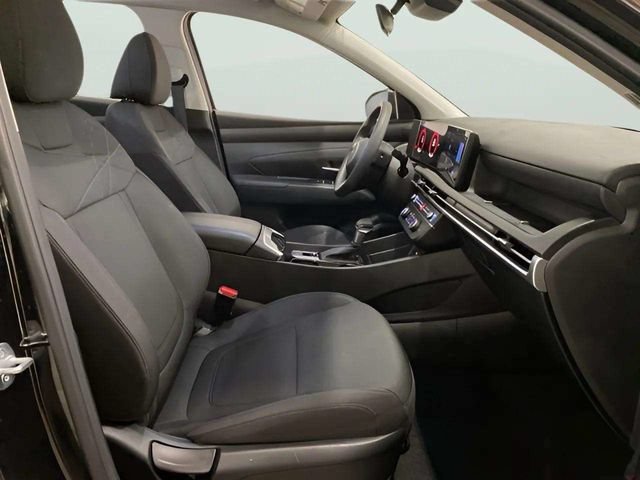 Used 2026 Hyundai Tucson SE FWD image 25