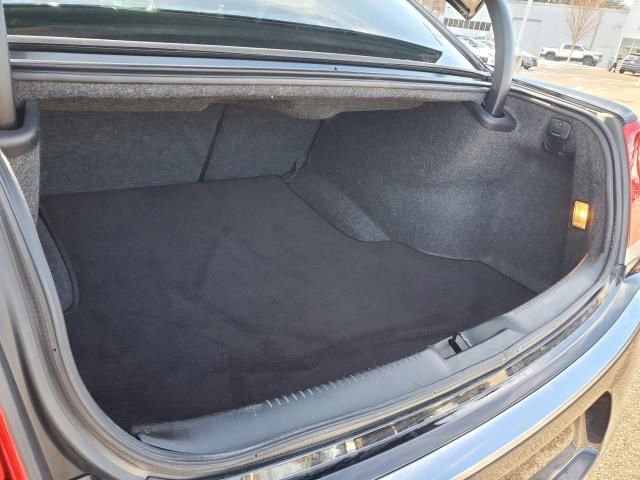 Used 2018 Chrysler 300 Limited image 18