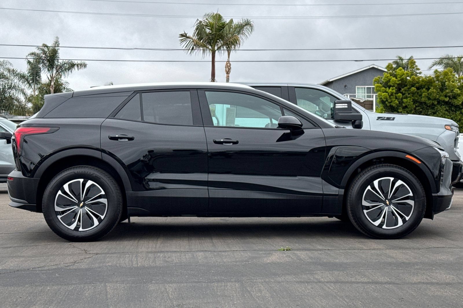 New 2025 Chevrolet Blazer EV LT FWD image 3