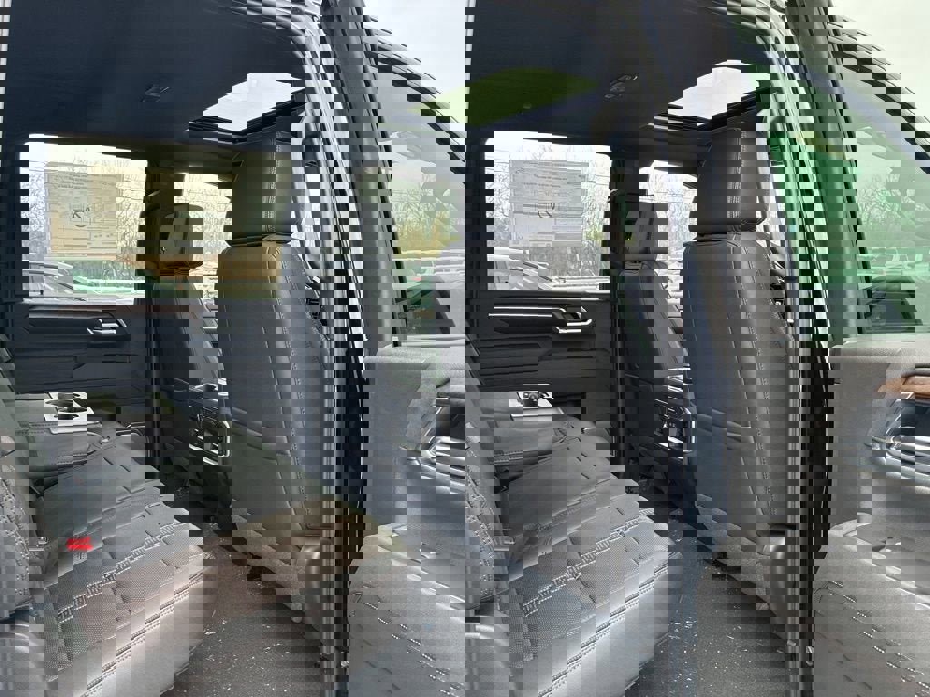 New 2026 Chevrolet Silverado 3500 High Country w/ High Country Premium Package image 40