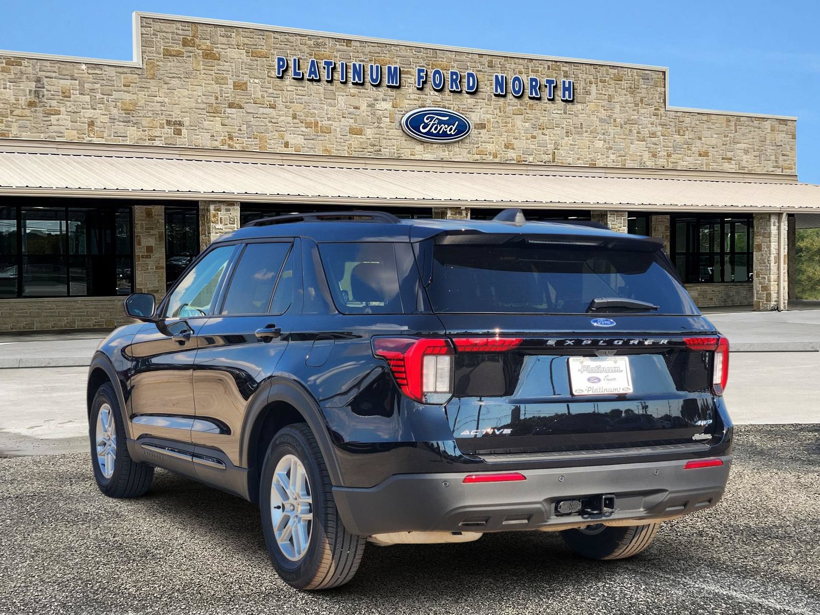 New 2026 Ford Explorer Active AWD/4WD image 4
