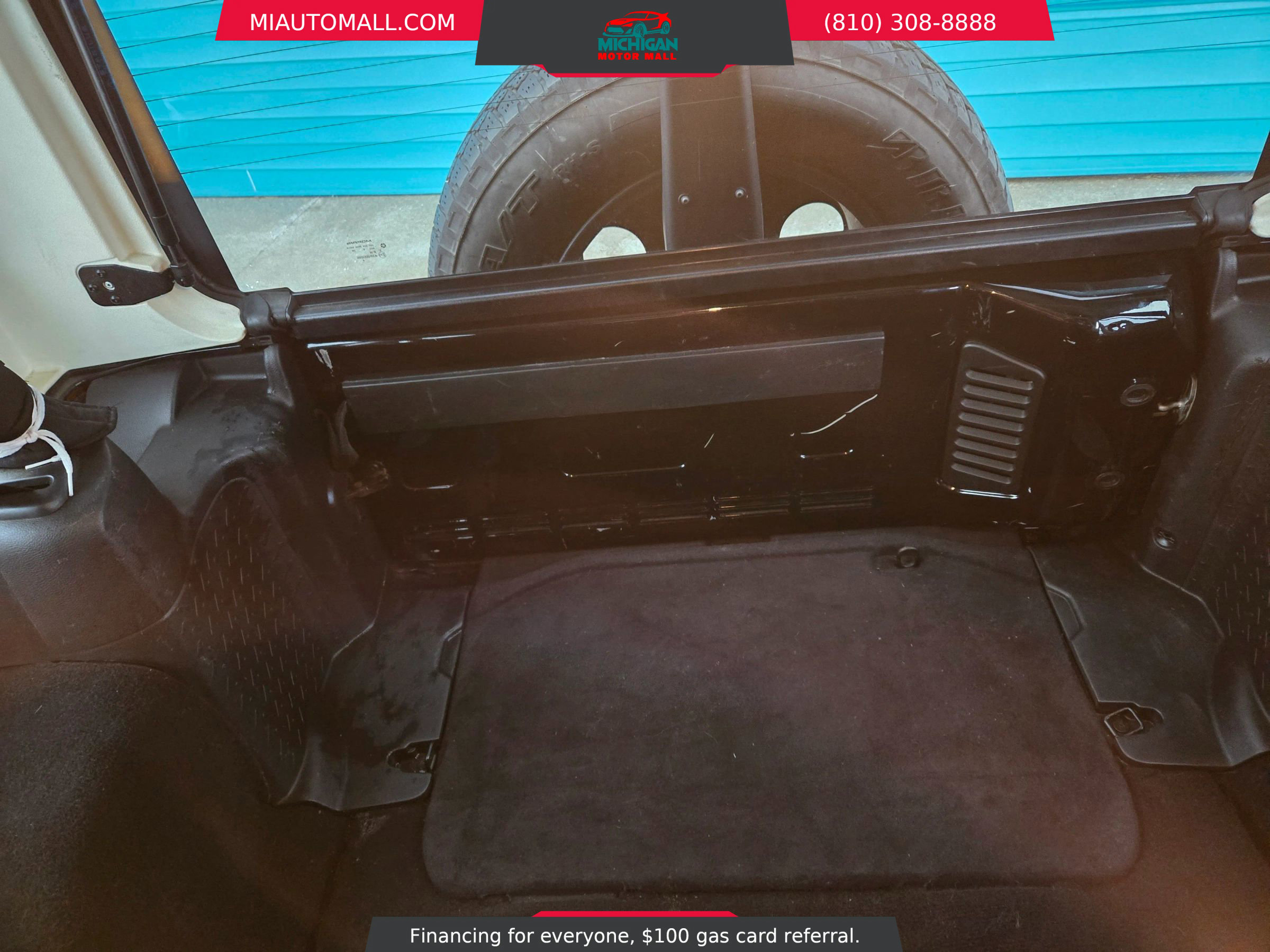 Used 2017 Jeep Wrangler Unlimited Sahara image 13