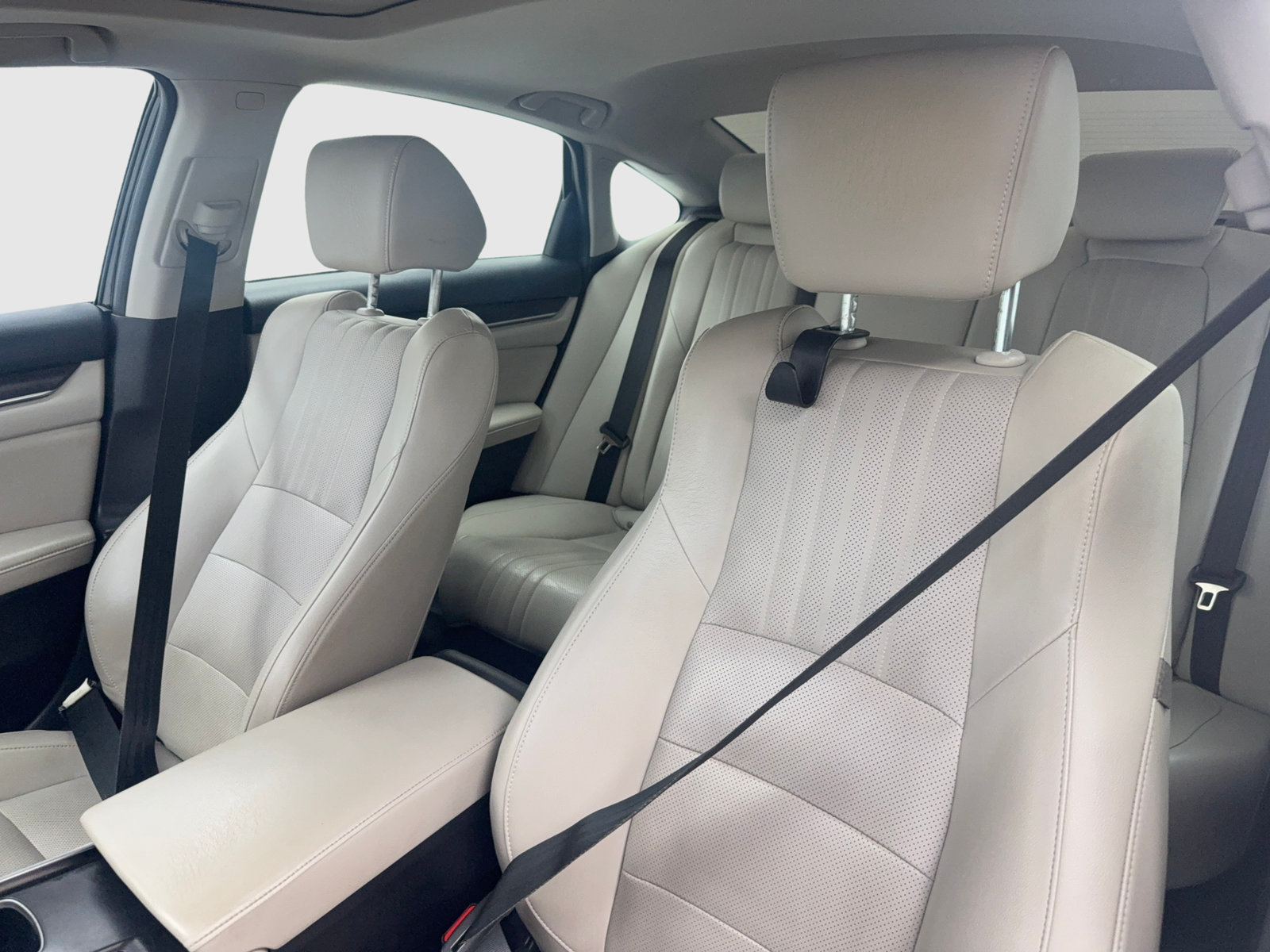 Used 2018 Honda Accord Touring image 30