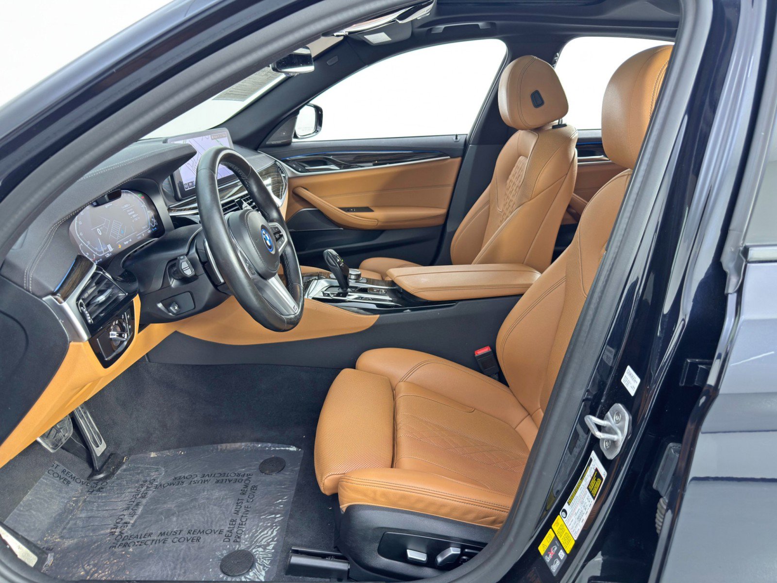 Used 2022 BMW 530e w/ Premium Package RWD image 16