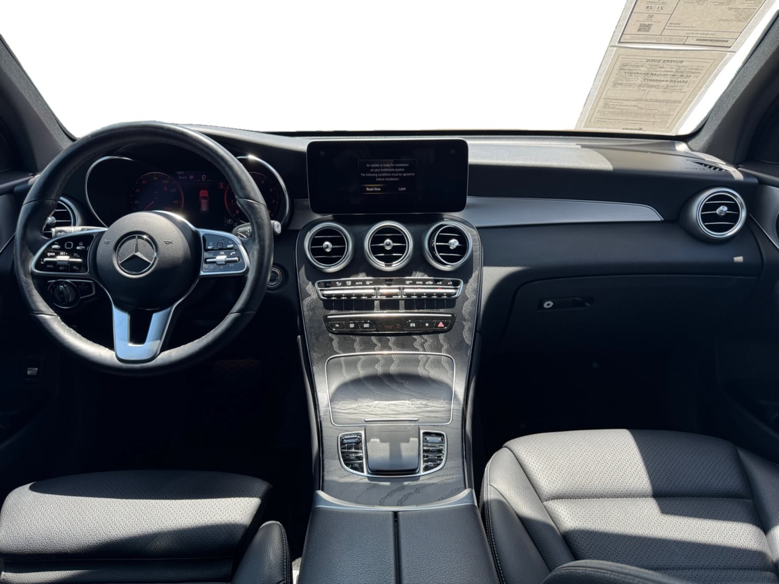 Used 2021 Mercedes-Benz GLC 300 4MATIC w/ Premium Package image 12
