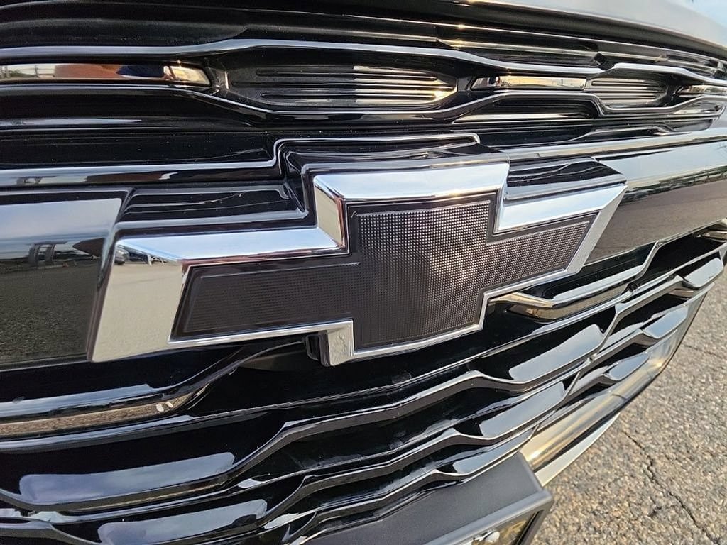 Used 2025 Chevrolet Trax ACTIV FWD image 33