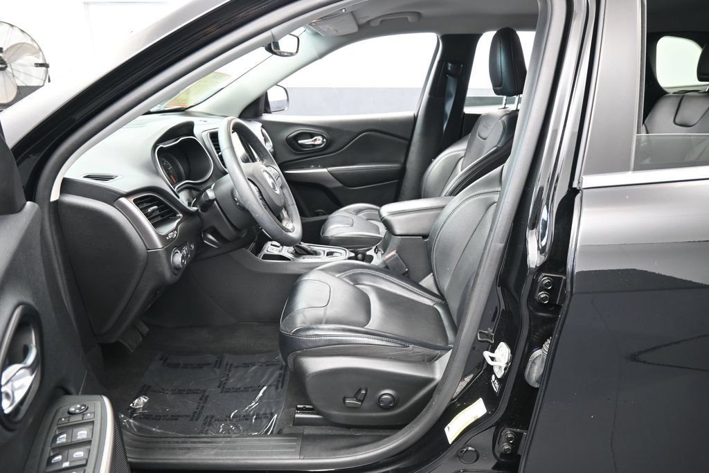 Used 2022 Jeep Cherokee Latitude Lux FWD image 11