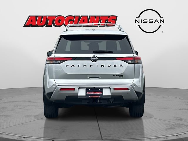 Used 2024 Nissan Pathfinder Platinum image 4