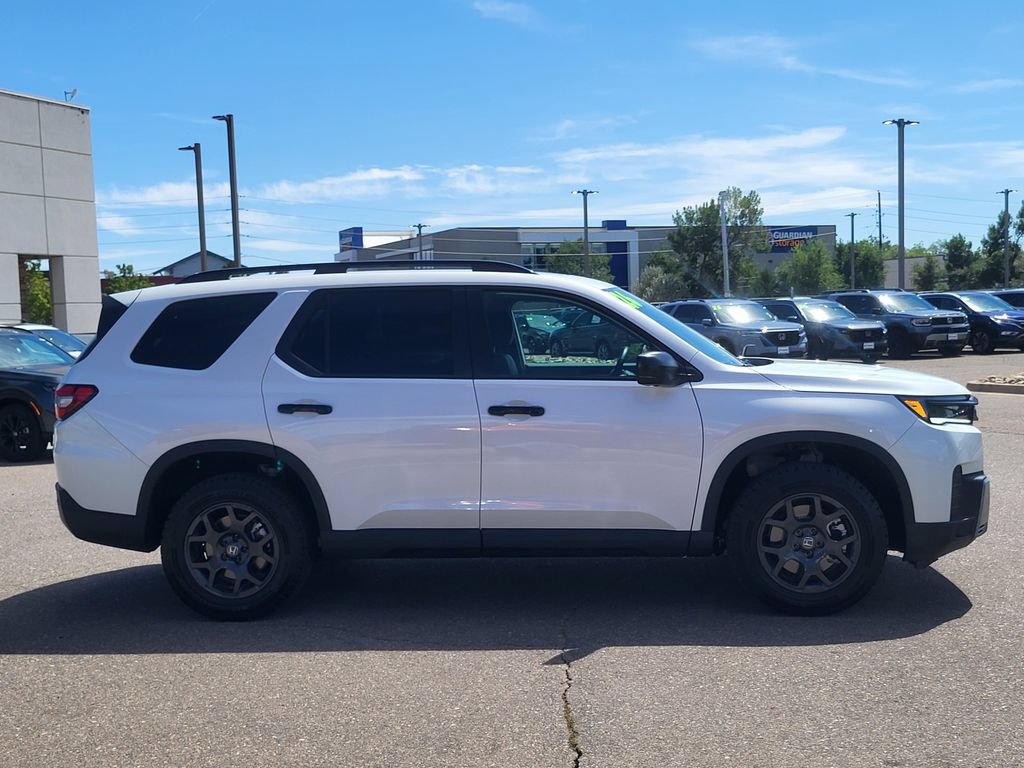 Certified 2026 Honda Pilot TrailSport image 4