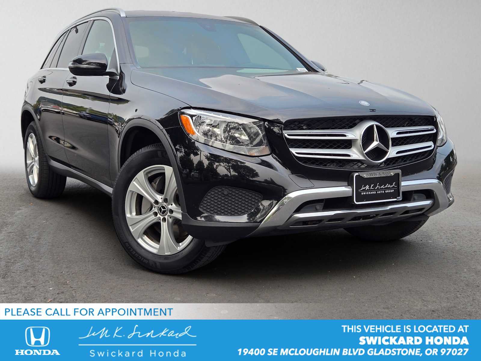 Used 2017 Mercedes-Benz GLC 300 image 1