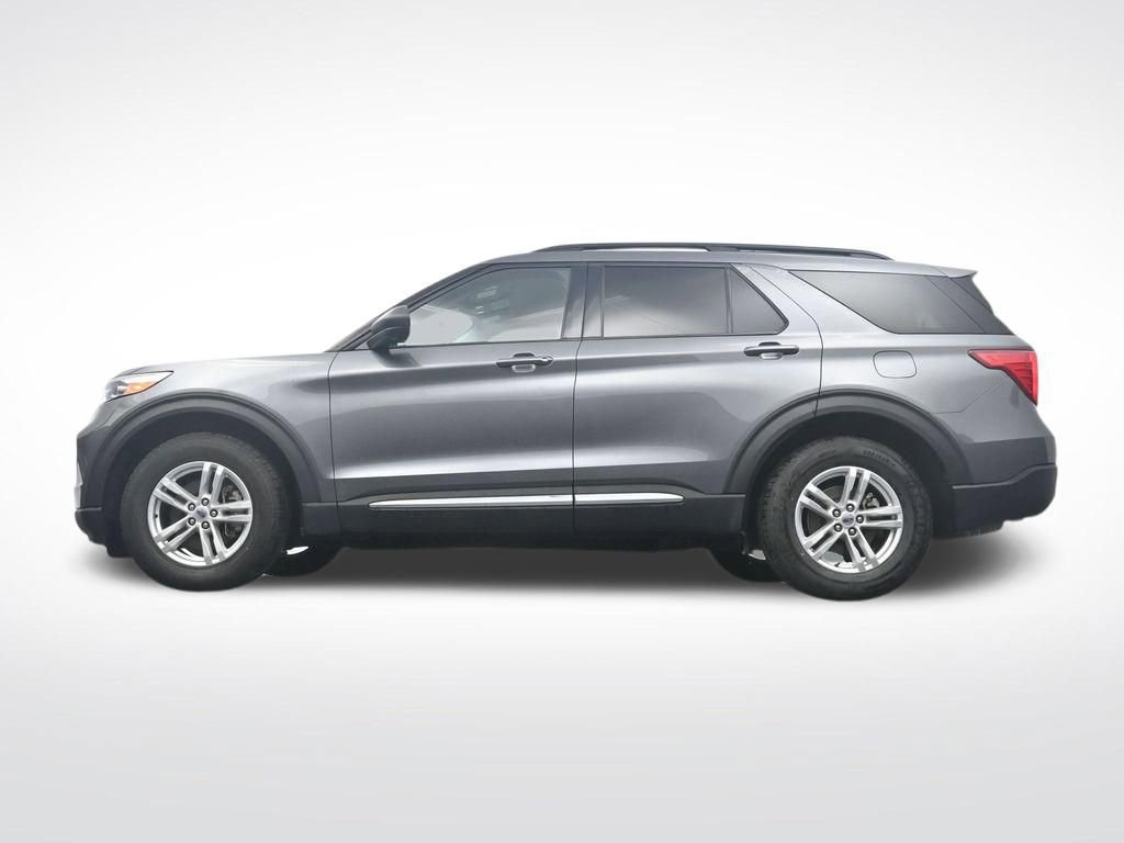 Used 2024 Ford Explorer XLT w/ Equipment Group 202A image 37
