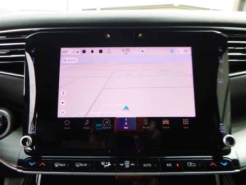 Used 2023 Jeep Wagoneer L Series II AWD/4WD image 17
