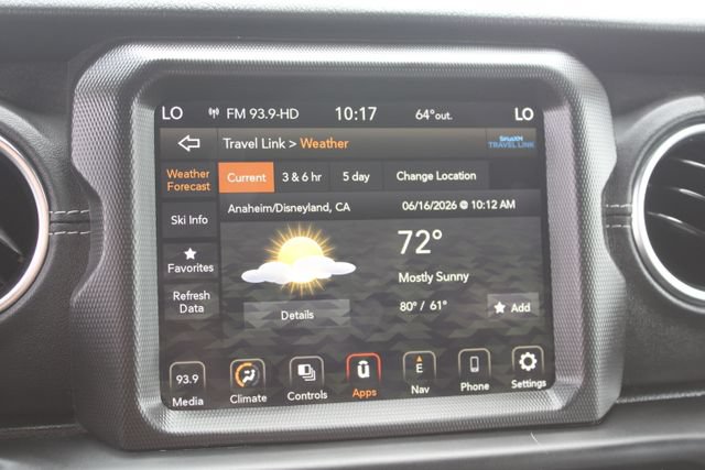 Used 2022 Jeep Wrangler Unlimited Sahara AWD/4WD image 26