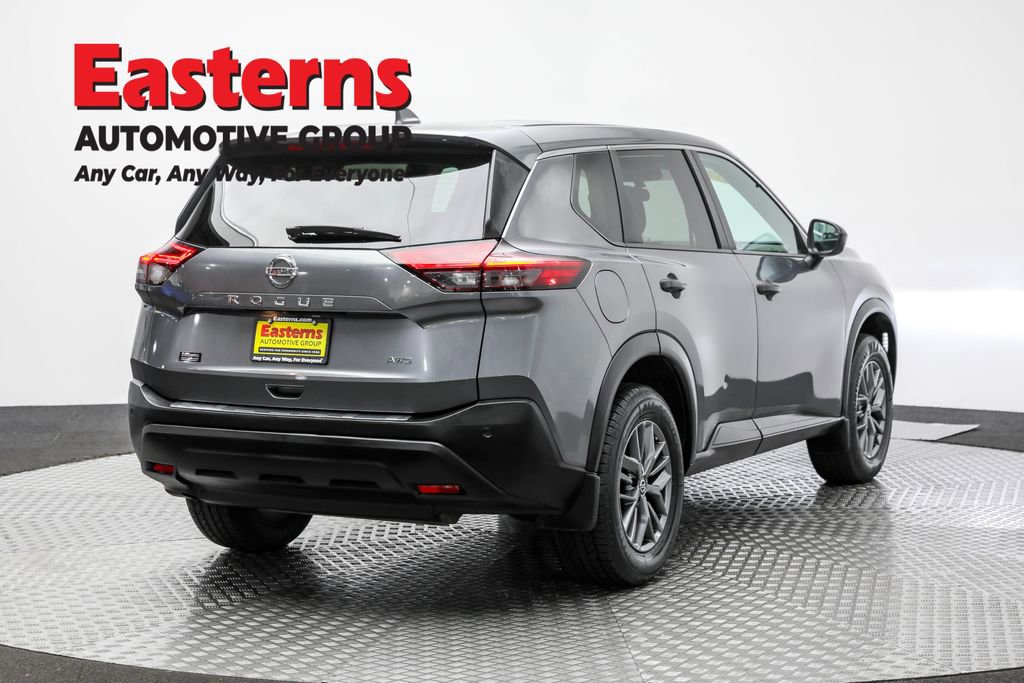 Used 2021 Nissan Rogue S image 5